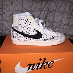 Nike blazer mid 77 (GS) size 6.5 boys bought for $95
